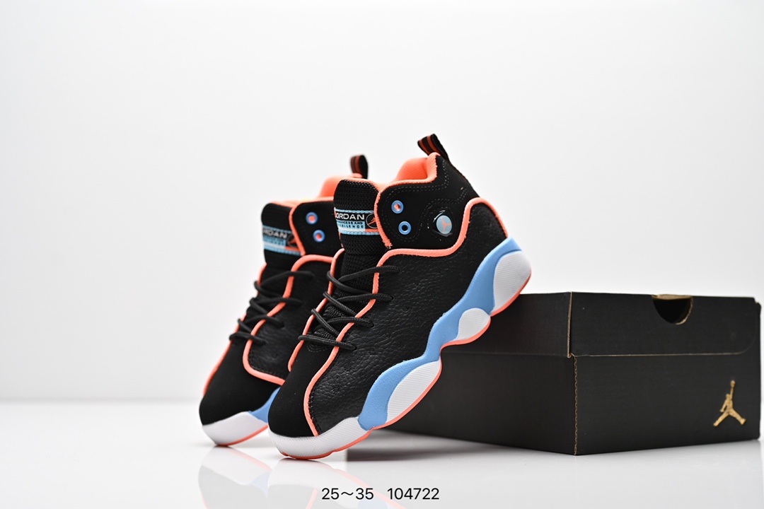 图片[5]-集合图 童鞋耐克 AJ 乔丹13代 Nike Air Jordan 13 Retro 篮球鞋复刻男子运动鞋 重现设计师汀克·哈特菲尔德广受赞誉的 1996 年鞋款设计，后者率先将 Zoom Air 缓震配置引入经典系列。鞋面采用优质材料，打造当季潮流风范。 优质材质组合鞋面，实现出色耐穿性 泡绵中底搭载全掌型 Zoom Air 缓震配置，塑就出众回弹的缓震效果 碳纤维稳定片 橡胶外底 货号：820276 001 尺码：童鞋-选品中心