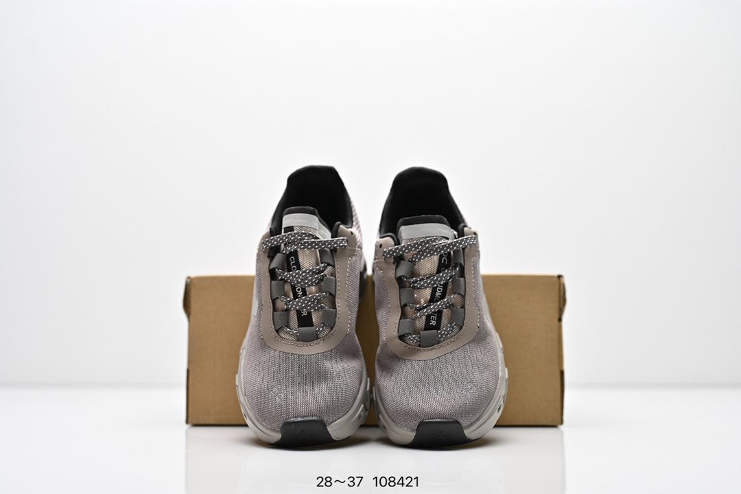 图片[8]-On昂跑Cloud X 童鞋28-37 舒适乐趣跑，缓震、轻量 On昂跑 Cloudsurfer上演中底“变形计” ，打破传统格局缔造柔软脚感。-选品中心