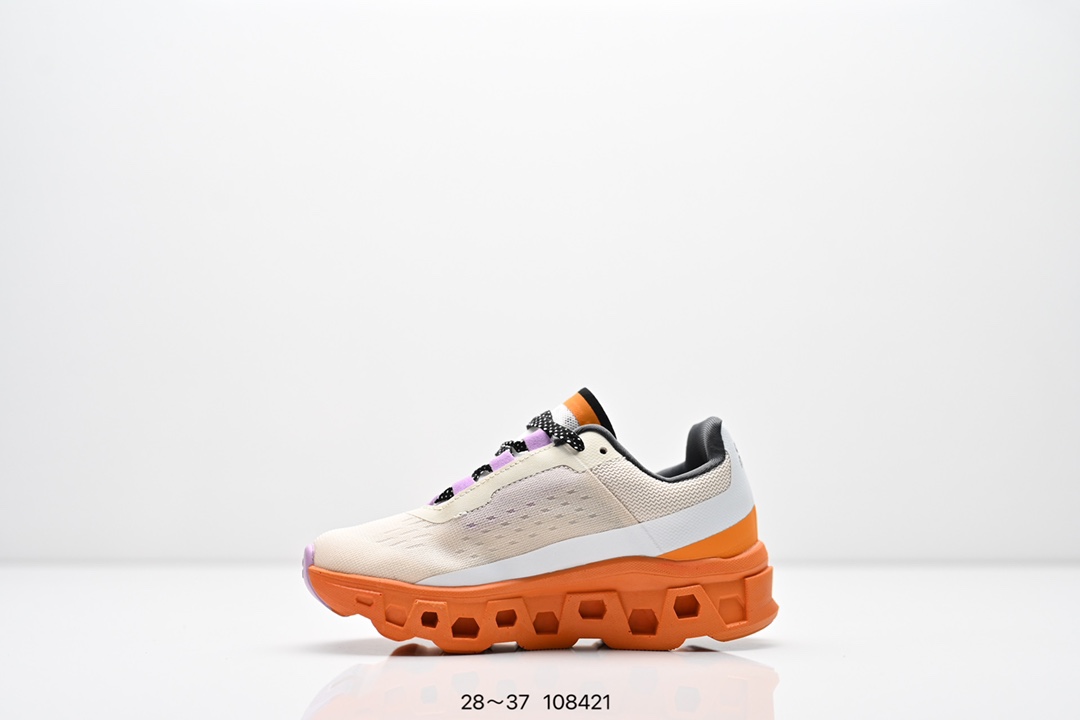 图片[3]-童鞋 On昂跑 全新综合体能训练运动鞋Cloud X 舒适乐趣跑，缓震、轻量 On昂跑 Cloudsurfer上演中底“变形计” ，打破传统格局缔造柔软脚感。 On昂跑对于值友来说已经是个相对熟悉的品牌了，旗下的经典款Cloud X兼具稳健敏捷、功能多面，轻量脚感和灵活反馈等优点，是健身爱好者最喜欢的鞋履产品之一。2022年首发的超厚底怪兽跑鞋Cloudmonster，加载最大的Cloudtec模块，柔软的缓震和强力的回弹体验，也让他一战成名，进入大体重运动爱好者和与大众跑者的入门跑鞋心选名单。 尺码：28～37-选品中心