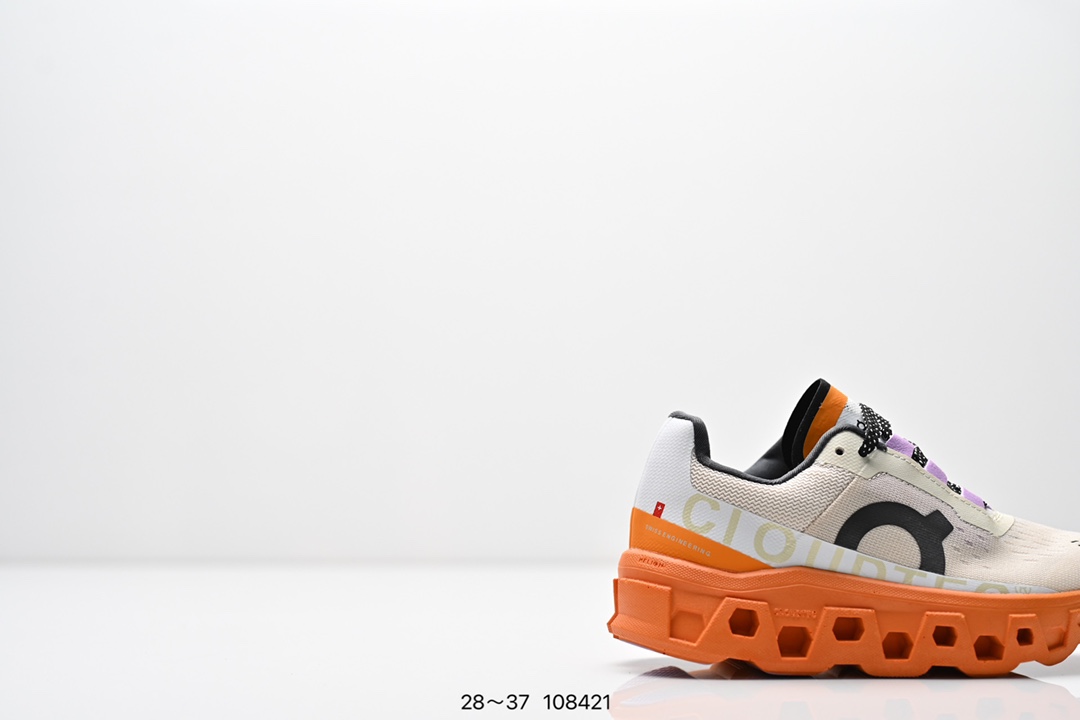 图片[2]-童鞋 On昂跑 全新综合体能训练运动鞋Cloud X 舒适乐趣跑，缓震、轻量 On昂跑 Cloudsurfer上演中底“变形计” ，打破传统格局缔造柔软脚感。 On昂跑对于值友来说已经是个相对熟悉的品牌了，旗下的经典款Cloud X兼具稳健敏捷、功能多面，轻量脚感和灵活反馈等优点，是健身爱好者最喜欢的鞋履产品之一。2022年首发的超厚底怪兽跑鞋Cloudmonster，加载最大的Cloudtec模块，柔软的缓震和强力的回弹体验，也让他一战成名，进入大体重运动爱好者和与大众跑者的入门跑鞋心选名单。 尺码：28～37-选品中心