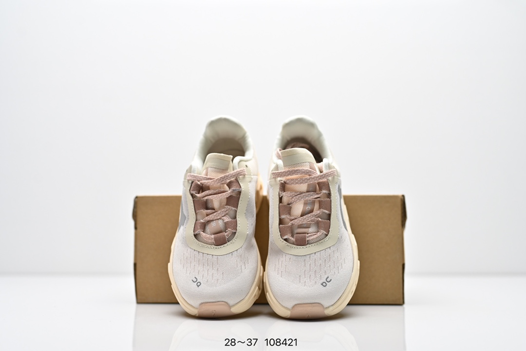 图片[8]-童鞋 On昂跑 全新综合体能训练运动鞋Cloud X 舒适乐趣跑，缓震、轻量 On昂跑 Cloudsurfer上演中底“变形计” ，打破传统格局缔造柔软脚感。 On昂跑对于值友来说已经是个相对熟悉的品牌了，旗下的经典款Cloud X兼具稳健敏捷、功能多面，轻量脚感和灵活反馈等优点，是健身爱好者最喜欢的鞋履产品之一。2022年首发的超厚底怪兽跑鞋Cloudmonster，加载最大的Cloudtec模块，柔软的缓震和强力的回弹体验，也让他一战成名，进入大体重运动爱好者和与大众跑者的入门跑鞋心选名单。 尺码：28～37-选品中心