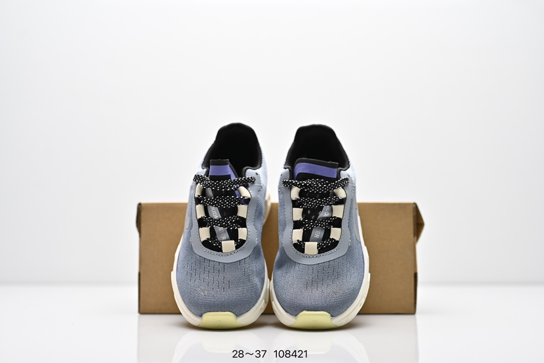 图片[8]-童鞋 On昂跑 全新综合体能训练运动鞋Cloud X 舒适乐趣跑，缓震、轻量 On昂跑 Cloudsurfer上演中底“变形计” ，打破传统格局缔造柔软脚感。 On昂跑对于值友来说已经是个相对熟悉的品牌了，旗下的经典款Cloud X兼具稳健敏捷、功能多面，轻量脚感和灵活反馈等优点，是健身爱好者最喜欢的鞋履产品之一。2022年首发的超厚底怪兽跑鞋Cloudmonster，加载最大的Cloudtec模块，柔软的缓震和强力的回弹体验，也让他一战成名，进入大体重运动爱好者和与大众跑者的入门跑鞋心选名单。 尺码：28～37-选品中心