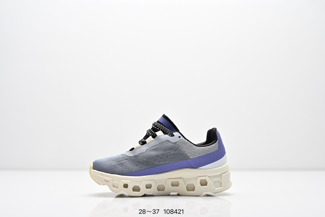 图片[3]-童鞋 On昂跑 全新综合体能训练运动鞋Cloud X 舒适乐趣跑，缓震、轻量 On昂跑 Cloudsurfer上演中底“变形计” ，打破传统格局缔造柔软脚感。 On昂跑对于值友来说已经是个相对熟悉的品牌了，旗下的经典款Cloud X兼具稳健敏捷、功能多面，轻量脚感和灵活反馈等优点，是健身爱好者最喜欢的鞋履产品之一。2022年首发的超厚底怪兽跑鞋Cloudmonster，加载最大的Cloudtec模块，柔软的缓震和强力的回弹体验，也让他一战成名，进入大体重运动爱好者和与大众跑者的入门跑鞋心选名单。 尺码：28～37-选品中心