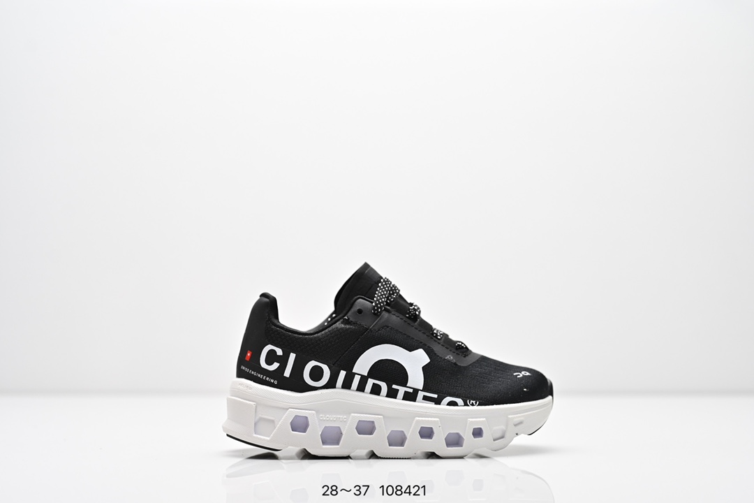 图片[8]-集合图 童鞋 On昂跑 全新综合体能训练运动鞋Cloud X 舒适乐趣跑，缓震、轻量 On昂跑 Cloudsurfer上演中底“变形计” ，打破传统格局缔造柔软脚感。 On昂跑对于值友来说已经是个相对熟悉的品牌了，旗下的经典款Cloud X兼具稳健敏捷、功能多面，轻量脚感和灵活反馈等优点，是健身爱好者最喜欢的鞋履产品之一。2022年首发的超厚底怪兽跑鞋Cloudmonster，加载最大的Cloudtec模块，柔软的缓震和强力的回弹体验，也让他一战成名，进入大体重运动爱好者和与大众跑者的入门跑鞋心选名单。 尺码：28～37-选品中心