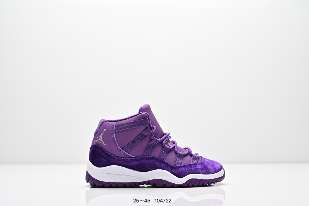 童鞋耐克 AJ 乔丹11代 Nike Air Jordan 11Retro 篮球鞋复刻男子运动鞋 重现设计师汀克·哈特菲尔德广受赞誉的 1996 年鞋款设计，后者率先将 Zoom Air 缓震配置引入经典系列。鞋面采用优质材料，打造当季潮流风范。 优质材质组合鞋面，实现出色耐穿性 泡绵中底搭载全掌型 Zoom Air 缓震配置，塑就出众回弹的缓震效果 碳纤维稳定片 橡胶外底 货号：378039 401 尺码：童鞋-选品中心