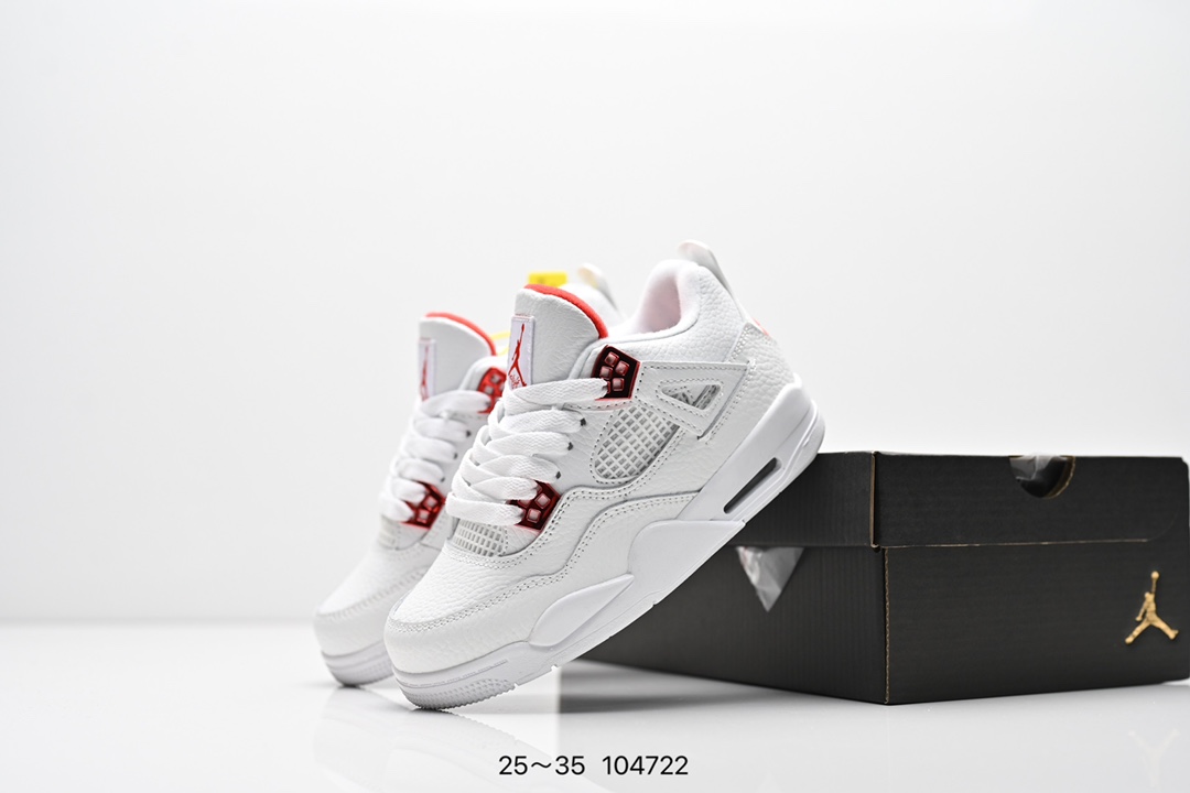 图片[5]-集合图 童鞋耐克 AJ 乔丹4代 Nike Air Jordan 4 Retro 篮球鞋复刻男子运动鞋 重现设计师汀克·哈特菲尔德广受赞誉的 1996 年鞋款设计，后者率先将 Zoom Air 缓震配置引入经典系列。鞋面采用优质材料，打造当季潮流风范。 优质材质组合鞋面，实现出色耐穿性 泡绵中底搭载全掌型 Zoom Air 缓震配置，塑就出众回弹的缓震效果 碳纤维稳定片 橡胶外底 货号：DH6927 057 尺码：童鞋-选品中心