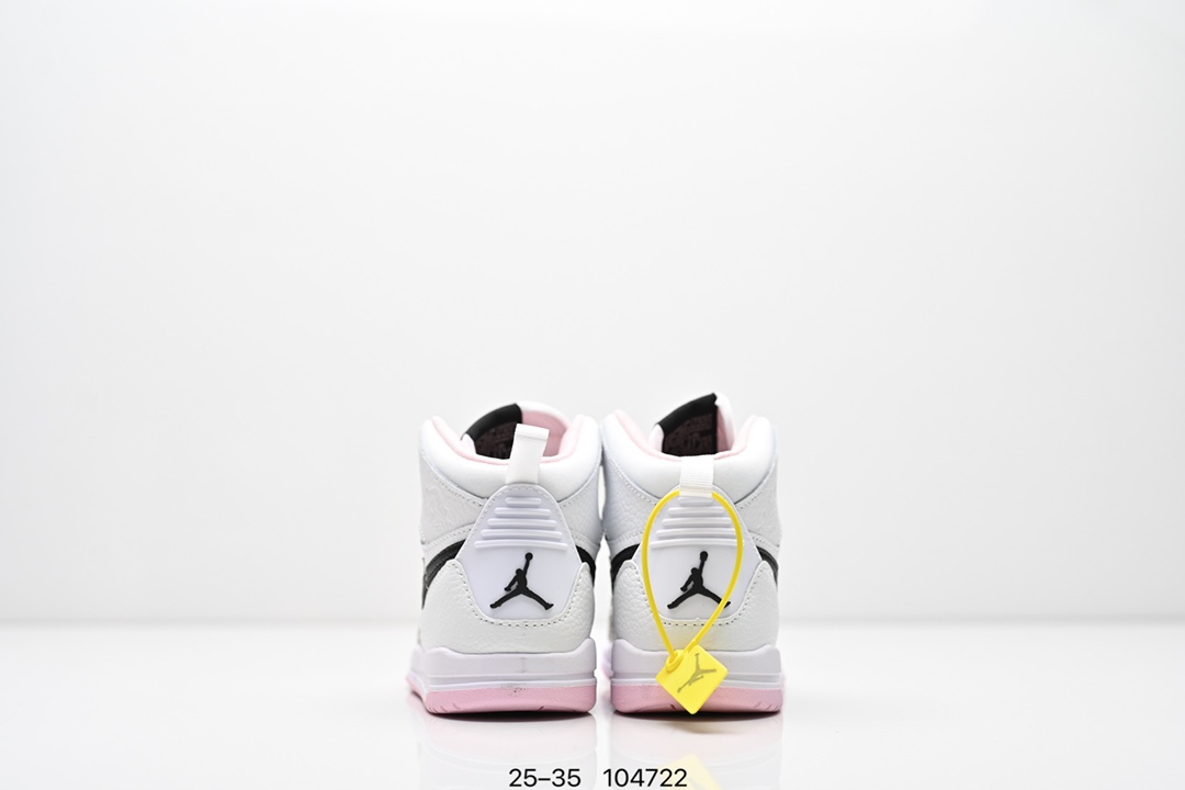图片[7]-童鞋Air Jordan Legacy 312 “Command Force” 高帮AJ312 乔丹312代 aj312 乔312 高邦 乔丹篮球鞋系列 号称 “最强三合一” 的 Jordan Legacy 312，自然有着杂交结合的设计，它的名字就展现出它所包含的鞋款元素，312 分别对应了 Air Jordan 3、Air Jordan 1 和 Air Trainer 2，将这三双经典又有不俗人气的鞋款融合，“最强三合一” 的名称由此得来！货号：DR8486131 尺码：25–35 编号：104722-选品中心