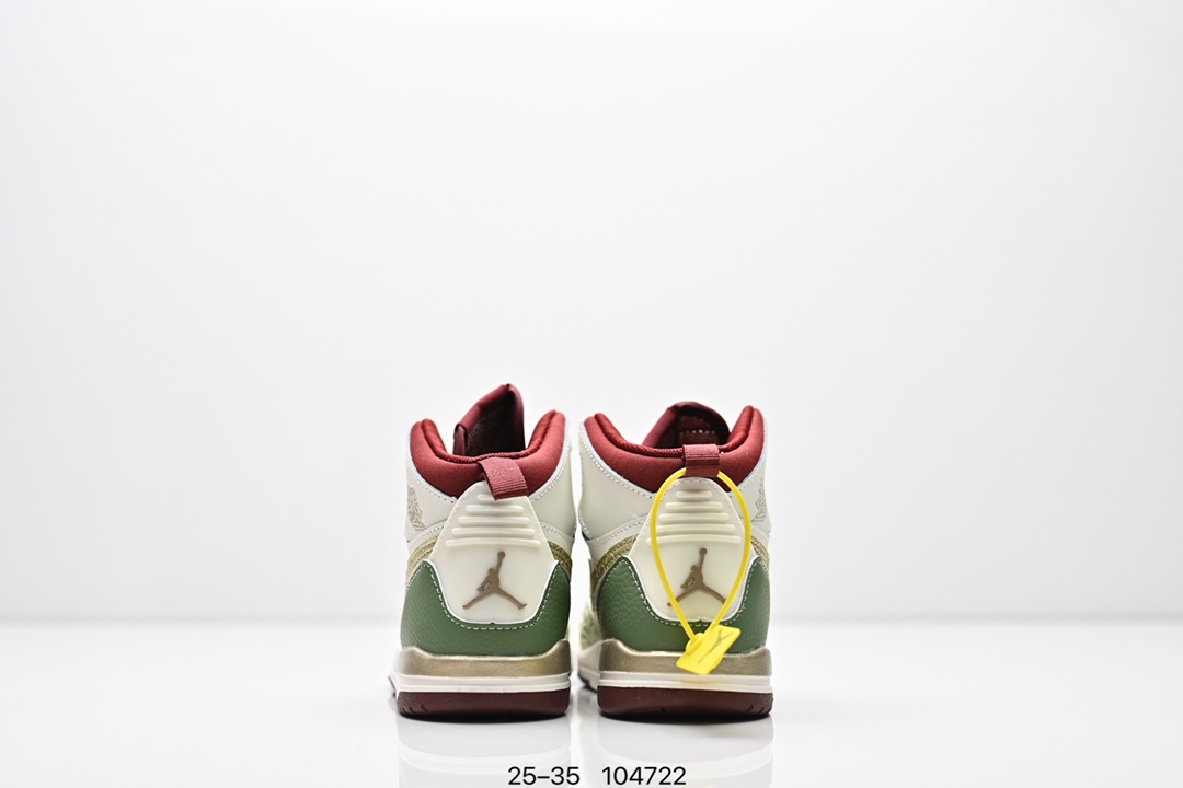 图片[7]-童鞋Air Jordan Legacy 312 “Command Force” 高帮AJ312 乔丹312代 aj312 乔312 高邦 乔丹篮球鞋系列 号称 “最强三合一” 的 Jordan Legacy 312，自然有着杂交结合的设计，它的名字就展现出它所包含的鞋款元素，312 分别对应了 Air Jordan 3、Air Jordan 1 和 Air Trainer 2，将这三双经典又有不俗人气的鞋款融合，“最强三合一” 的名称由此得来！货号：DR8486131 尺码：25–35 编号：104722-选品中心