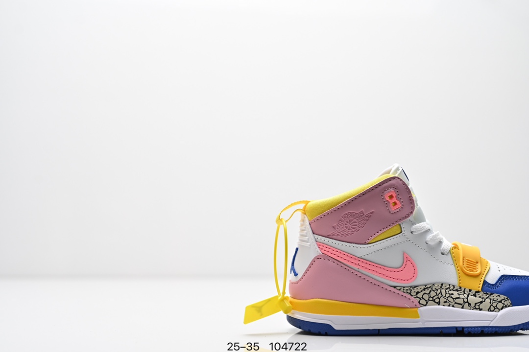 图片[2]-童鞋Air Jordan Legacy 312 “Command Force” 高帮AJ312 乔丹312代 aj312 乔312 高邦 乔丹篮球鞋系列 号称 “最强三合一” 的 Jordan Legacy 312，自然有着杂交结合的设计，它的名字就展现出它所包含的鞋款元素，312 分别对应了 Air Jordan 3、Air Jordan 1 和 Air Trainer 2，将这三双经典又有不俗人气的鞋款融合，“最强三合一” 的名称由此得来！货号：DR8486131 尺码：25–35 编号：104722-选品中心