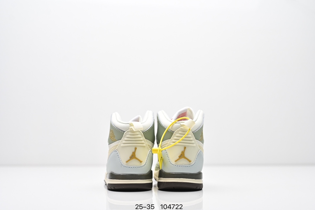 图片[7]-童鞋Air Jordan Legacy 312 “Command Force” 高帮AJ312 乔丹312代 aj312 乔312 高邦 乔丹篮球鞋系列 号称 “最强三合一” 的 Jordan Legacy 312，自然有着杂交结合的设计，它的名字就展现出它所包含的鞋款元素，312 分别对应了 Air Jordan 3、Air Jordan 1 和 Air Trainer 2，将这三双经典又有不俗人气的鞋款融合，“最强三合一” 的名称由此得来！货号：DR8486131 尺码：25–35 编号：104722-选品中心