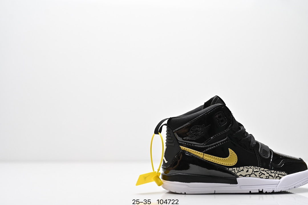 图片[2]-童鞋Air Jordan Legacy 312 “Command Force” 高帮AJ312 乔丹312代 aj312 乔312 高邦 乔丹篮球鞋系列 号称 “最强三合一” 的 Jordan Legacy 312，自然有着杂交结合的设计，它的名字就展现出它所包含的鞋款元素，312 分别对应了 Air Jordan 3、Air Jordan 1 和 Air Trainer 2，将这三双经典又有不俗人气的鞋款融合，“最强三合一” 的名称由此得来！货号：DR8486131 尺码：25–35 编号：104722-选品中心