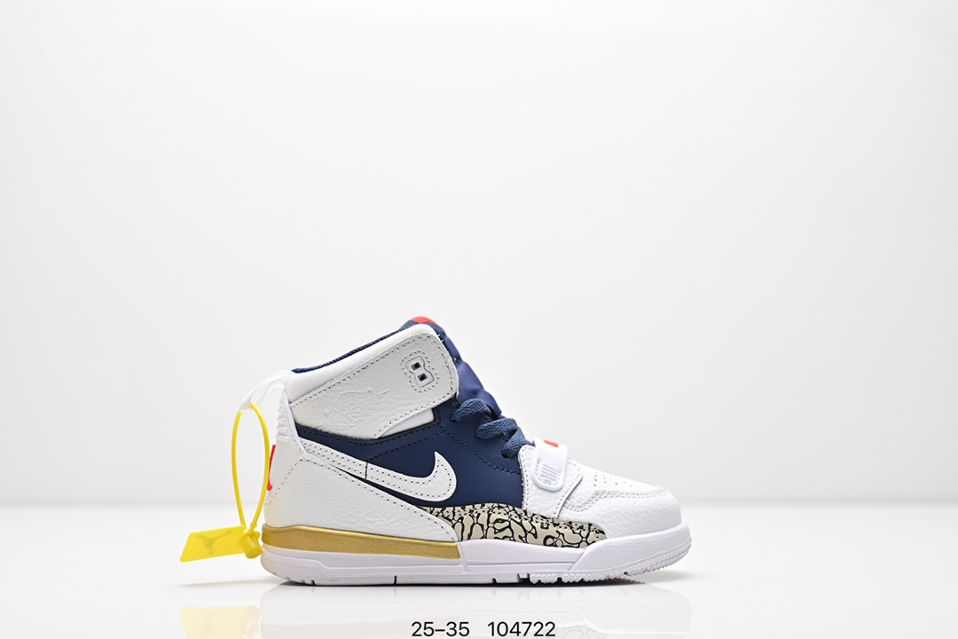 童鞋Air Jordan Legacy 312 “Command Force” 高帮AJ312 乔丹312代 aj312 乔312 高邦 乔丹篮球鞋系列 号称 “最强三合一” 的 Jordan Legacy 312，自然有着杂交结合的设计，它的名字就展现出它所包含的鞋款元素，312 分别对应了 Air Jordan 3、Air Jordan 1 和 Air Trainer 2，将这三双经典又有不俗人气的鞋款融合，“最强三合一” 的名称由此得来！货号：DR8486131 尺码：25–35 编号：104722-选品中心