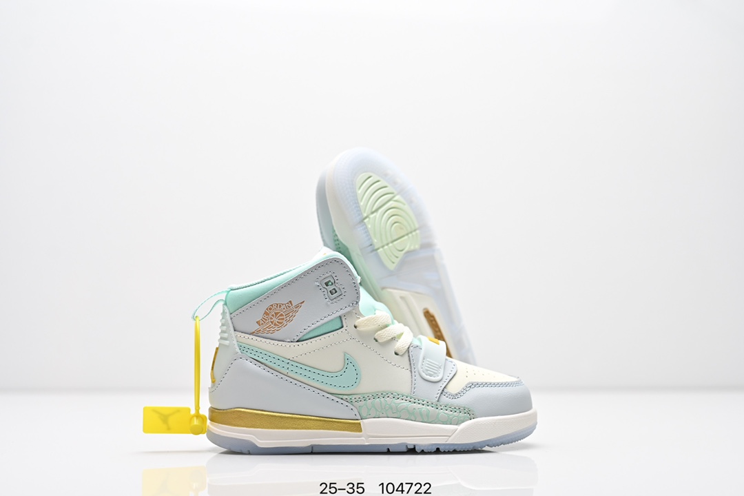 图片[5]-童鞋Air Jordan Legacy 312 “Command Force” 高帮AJ312 乔丹312代 aj312 乔312 高邦 乔丹篮球鞋系列 号称 “最强三合一” 的 Jordan Legacy 312，自然有着杂交结合的设计，它的名字就展现出它所包含的鞋款元素，312 分别对应了 Air Jordan 3、Air Jordan 1 和 Air Trainer 2，将这三双经典又有不俗人气的鞋款融合，“最强三合一” 的名称由此得来！货号：DR8486131 尺码：25–35 编号：104722-选品中心