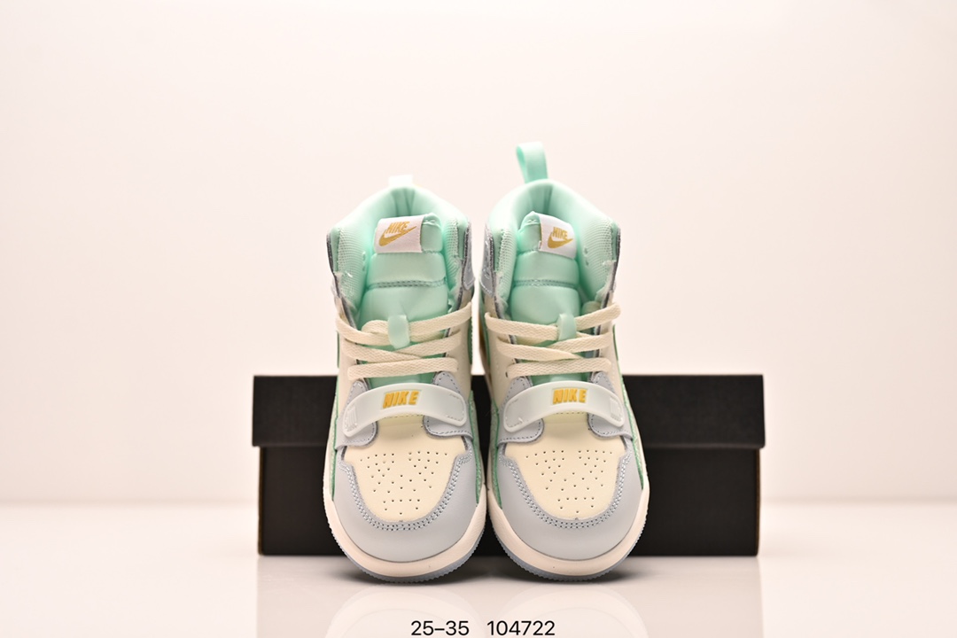 图片[8]-童鞋Air Jordan Legacy 312 “Command Force” 高帮AJ312 乔丹312代 aj312 乔312 高邦 乔丹篮球鞋系列 号称 “最强三合一” 的 Jordan Legacy 312，自然有着杂交结合的设计，它的名字就展现出它所包含的鞋款元素，312 分别对应了 Air Jordan 3、Air Jordan 1 和 Air Trainer 2，将这三双经典又有不俗人气的鞋款融合，“最强三合一” 的名称由此得来！货号：DR8486131 尺码：25–35 编号：104722-选品中心