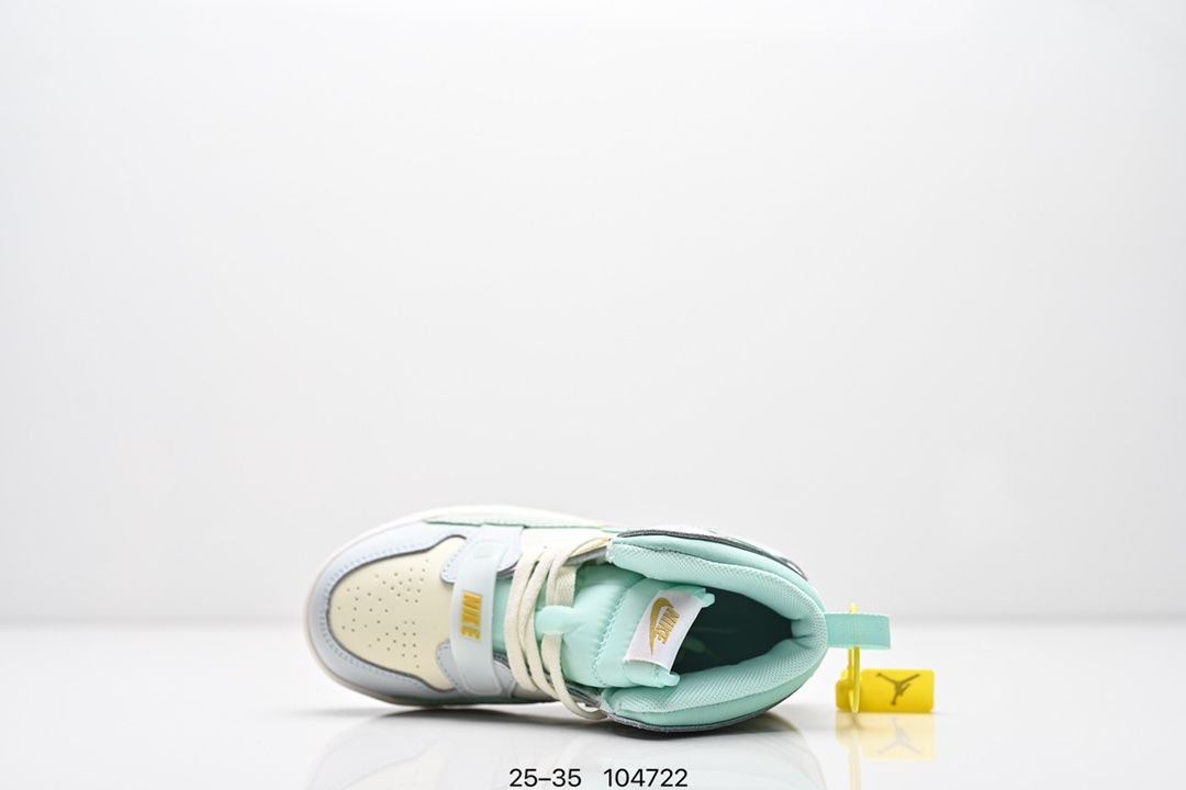 图片[4]-童鞋Air Jordan Legacy 312 “Command Force” 高帮AJ312 乔丹312代 aj312 乔312 高邦 乔丹篮球鞋系列 号称 “最强三合一” 的 Jordan Legacy 312，自然有着杂交结合的设计，它的名字就展现出它所包含的鞋款元素，312 分别对应了 Air Jordan 3、Air Jordan 1 和 Air Trainer 2，将这三双经典又有不俗人气的鞋款融合，“最强三合一” 的名称由此得来！货号：DR8486131 尺码：25–35 编号：104722-选品中心
