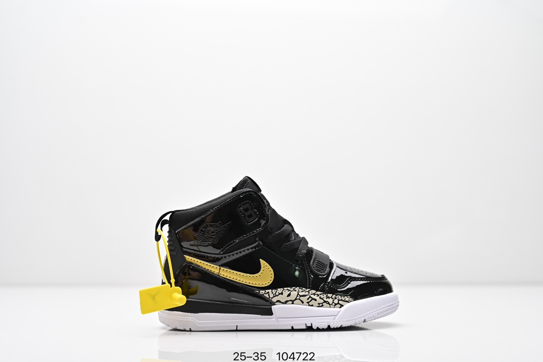 图片[4]-集合图 童鞋Air Jordan Legacy 312 “Command Force” 高帮AJ312 乔丹312代 aj312 乔312 高邦 乔丹篮球鞋系列 号称 “最强三合一” 的 Jordan Legacy 312，自然有着杂交结合的设计，它的名字就展现出它所包含的鞋款元素，312 分别对应了 Air Jordan 3、Air Jordan 1 和 Air Trainer 2，将这三双经典又有不俗人气的鞋款融合，“最强三合一” 的名称由此得来！货号：DR8486131 尺码：25–35 编号：104722-选品中心