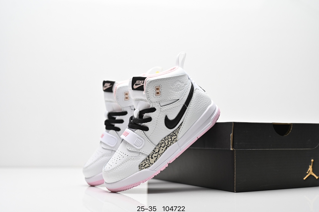 图片[4]-集合图 童鞋Air Jordan Legacy 312 “Command Force” 高帮AJ312 乔丹312代 aj312 乔312 高邦 乔丹篮球鞋系列 号称 “最强三合一” 的 Jordan Legacy 312，自然有着杂交结合的设计，它的名字就展现出它所包含的鞋款元素，312 分别对应了 Air Jordan 3、Air Jordan 1 和 Air Trainer 2，将这三双经典又有不俗人气的鞋款融合，“最强三合一” 的名称由此得来！货号：DR8486131 尺码：25–35 编号：104722-选品中心