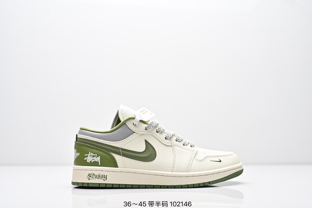 集合图💰270
AJ1倒勾Travis Scott x Air Jordan 1 ” Reverse Mocha “ AJ1乔1 TS 闪电 联名倒钩 低帮文化篮球鞋 完美品质出货 细节如图所示  鞋面切割工整  冲孔整齐干净 中底拉帮线 整体清洁度非常好
货号:SJ2068-003
尺码：36 36.5 37.5 38 38.5 39 40 40.5 41 42 42.5 43 44 45 
编号：102146