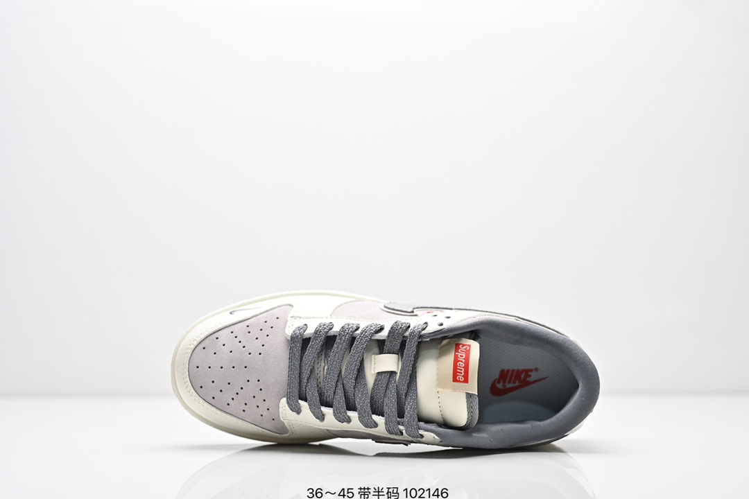 💰270
NK Dunk Low Retro “DIY高端定制”
低帮休闲运动板鞋
原装头层材料 用料绝不含糊 独家版型蒸餾加工帶來的是更好的视觉和脚感体验 清洁度 电绣工艺 皮料切割干净无任何毛边 细节完美
货号:SC9207 408
尺码:36 36.5 37.5 38 38.5 39 40 40.5 41 42 42.5 43 44 45 
ID:ZKD264-RDH
编码：102146