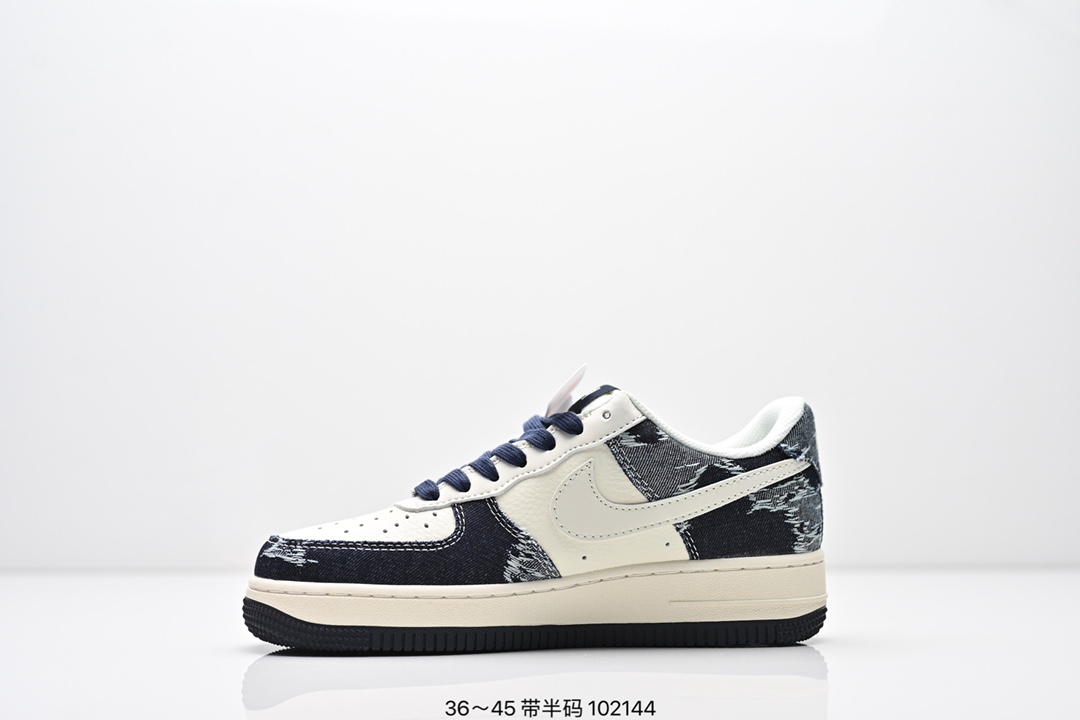 💰260
公司级✅Air Force 1 ‘07 LV8 空军一号 采用了整体外观的工具灰色 外观使用纹理显示 冷色调填满整个鞋子结构 除了白色logo 鞋跟和鞋底 灰黑也填充了鞋子的其余部分 货号:SU2305-008
Size：36 36.5 37.5 38 38.5 39 40 40.5 41 42 42.5 43 44 45
ID:ZED482-RJD
编码：102144
