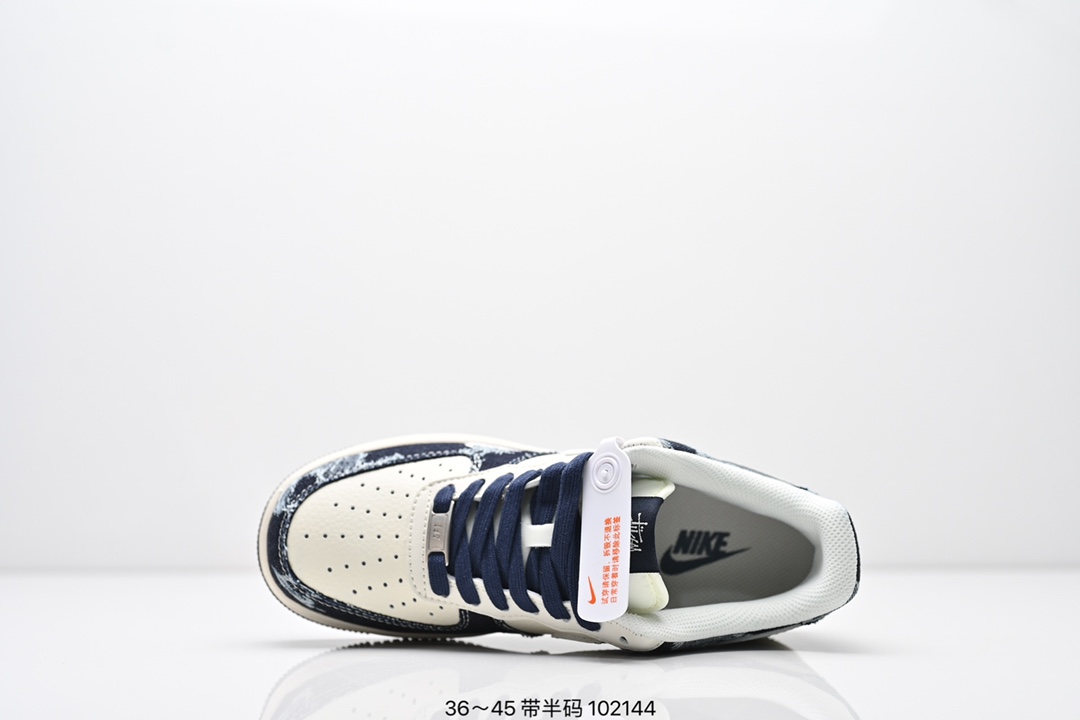 💰260
公司级✅Air Force 1 ‘07 LV8 空军一号 采用了整体外观的工具灰色 外观使用纹理显示 冷色调填满整个鞋子结构 除了白色logo 鞋跟和鞋底 灰黑也填充了鞋子的其余部分 货号:SU2305-008
Size：36 36.5 37.5 38 38.5 39 40 40.5 41 42 42.5 43 44 45
ID:ZED482-RJD
编码：102144