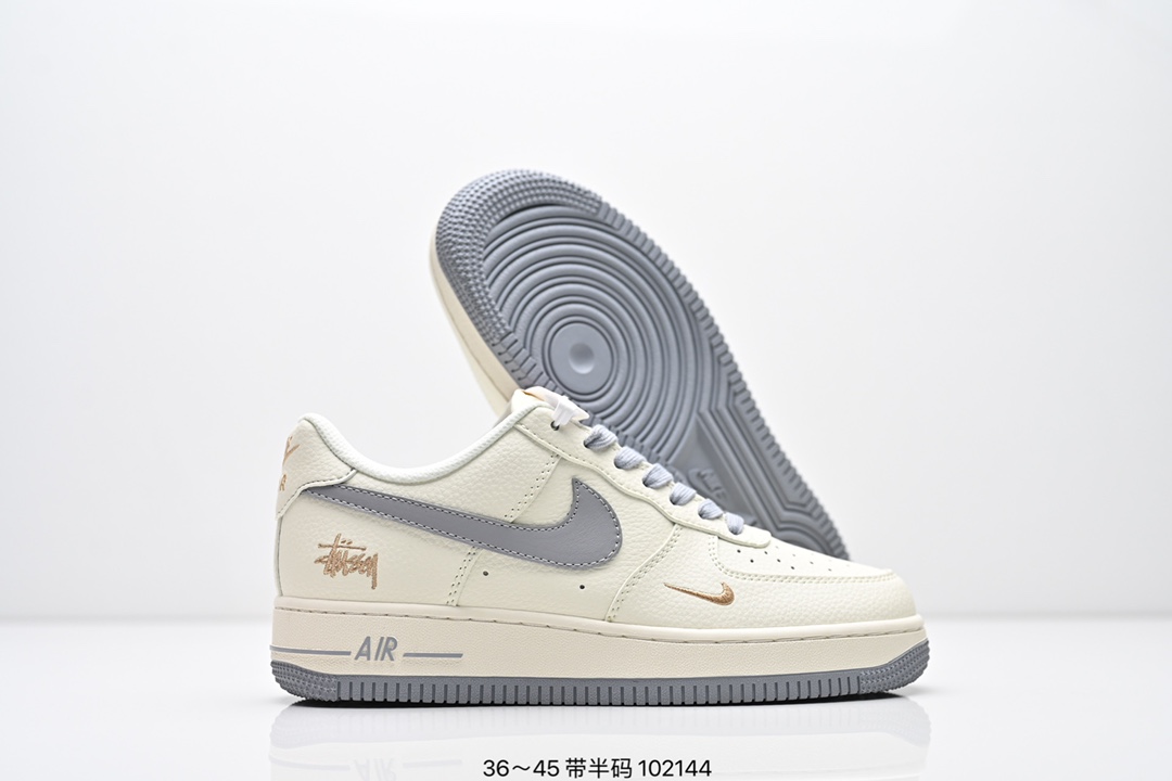 💰260
公司级✅Air Force 1 ‘07 LV8 空军一号 采用了整体外观的工具灰色 外观使用纹理显示 冷色调填满整个鞋子结构 除了白色logo 鞋跟和鞋底 灰黑也填充了鞋子的其余部分 货号:SU2305-008
Size：36 36.5 37.5 38 38.5 39 40 40.5 41 42 42.5 43 44 45
ID:ZED482-RJD
编码：102144