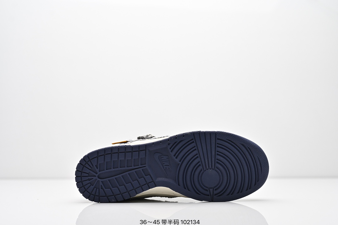 💰210
Nike Dunk Low Retro “DIY高端定制”
低帮休闲运动板鞋 用料绝不含糊 独家版型蒸餾加工帶來的是更好的视觉和脚感体验 清洁度 电绣工艺 皮料切割干净无任何毛边 细节完美
货号:FC1688 183
尺码:36 36.5 37.5 38 38.5 39 40 40.5 41 42 42.5 43 44 45
编码:102134