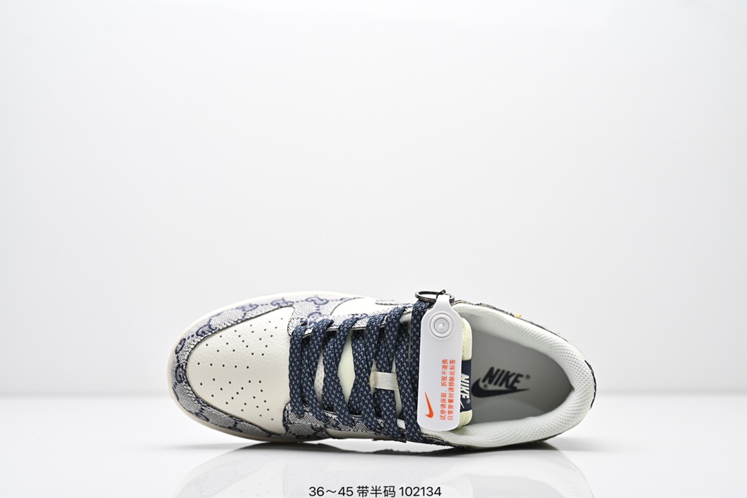 💰210
Nike Dunk Low Retro “DIY高端定制”
低帮休闲运动板鞋 用料绝不含糊 独家版型蒸餾加工帶來的是更好的视觉和脚感体验 清洁度 电绣工艺 皮料切割干净无任何毛边 细节完美
货号:FC1688 183
尺码:36 36.5 37.5 38 38.5 39 40 40.5 41 42 42.5 43 44 45
编码:102134