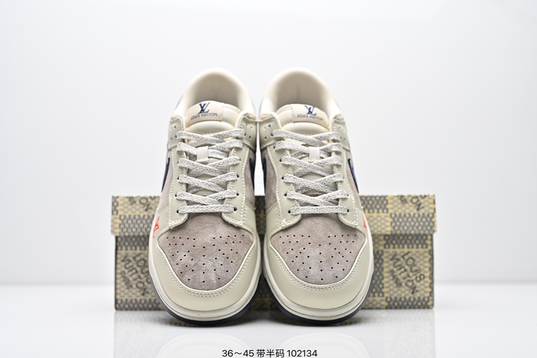 💰210
Nike Dunk Low Retro “DIY高端定制”
低帮休闲运动板鞋 用料绝不含糊 独家版型蒸餾加工帶來的是更好的视觉和脚感体验 清洁度 电绣工艺 皮料切割干净无任何毛边 细节完美
货号:FC1688 183
尺码:36 36.5 37.5 38 38.5 39 40 40.5 41 42 42.5 43 44 45
编码:102134