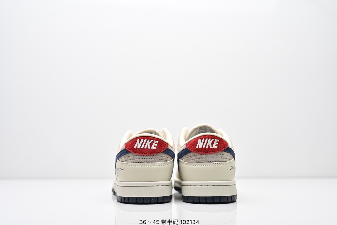 💰210
Nike Dunk Low Retro “DIY高端定制”
低帮休闲运动板鞋 用料绝不含糊 独家版型蒸餾加工帶來的是更好的视觉和脚感体验 清洁度 电绣工艺 皮料切割干净无任何毛边 细节完美
货号:FC1688 183
尺码:36 36.5 37.5 38 38.5 39 40 40.5 41 42 42.5 43 44 45
编码:102134