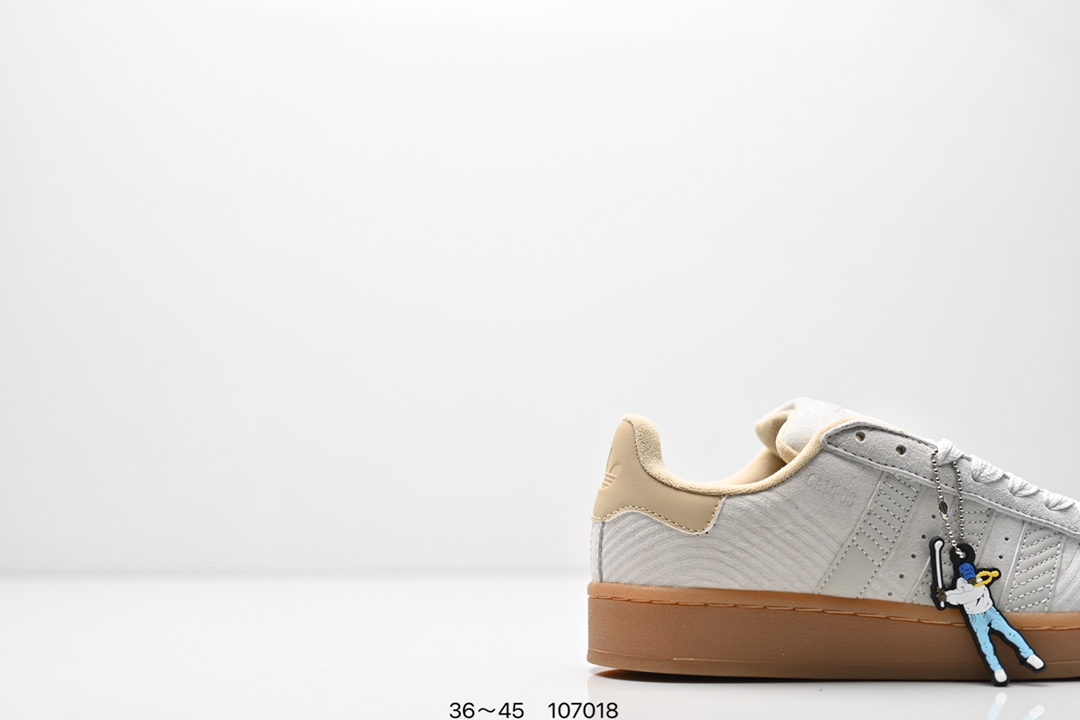 💰130
阿迪达斯三叶草Adidas Originals Samba OG 桑巴舞系列绅士德训足球风百搭低帮休闲运动板鞋
货号:JI3993
尺码:36～45
编码：107018
