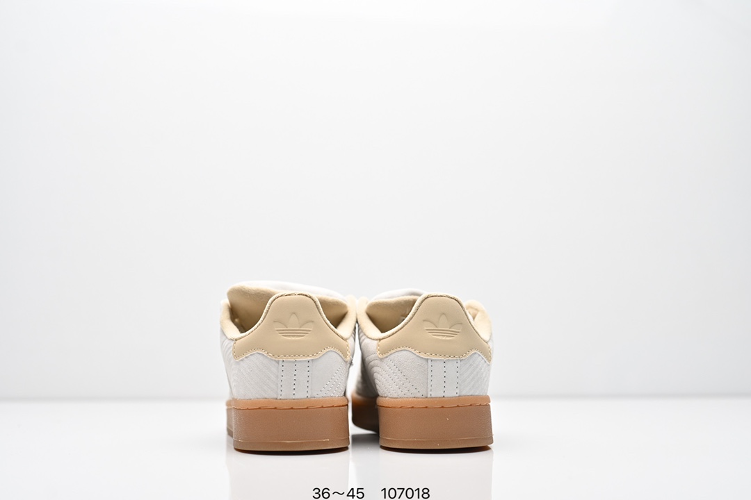 💰130
阿迪达斯三叶草Adidas Originals Samba OG 桑巴舞系列绅士德训足球风百搭低帮休闲运动板鞋
货号:JI3993
尺码:36～45
编码：107018