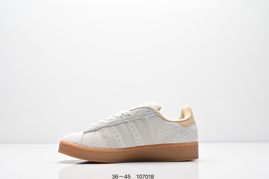 💰130
阿迪达斯三叶草Adidas Originals Samba OG 桑巴舞系列绅士德训足球风百搭低帮休闲运动板鞋
货号:JI3993
尺码:36～45
编码：107018