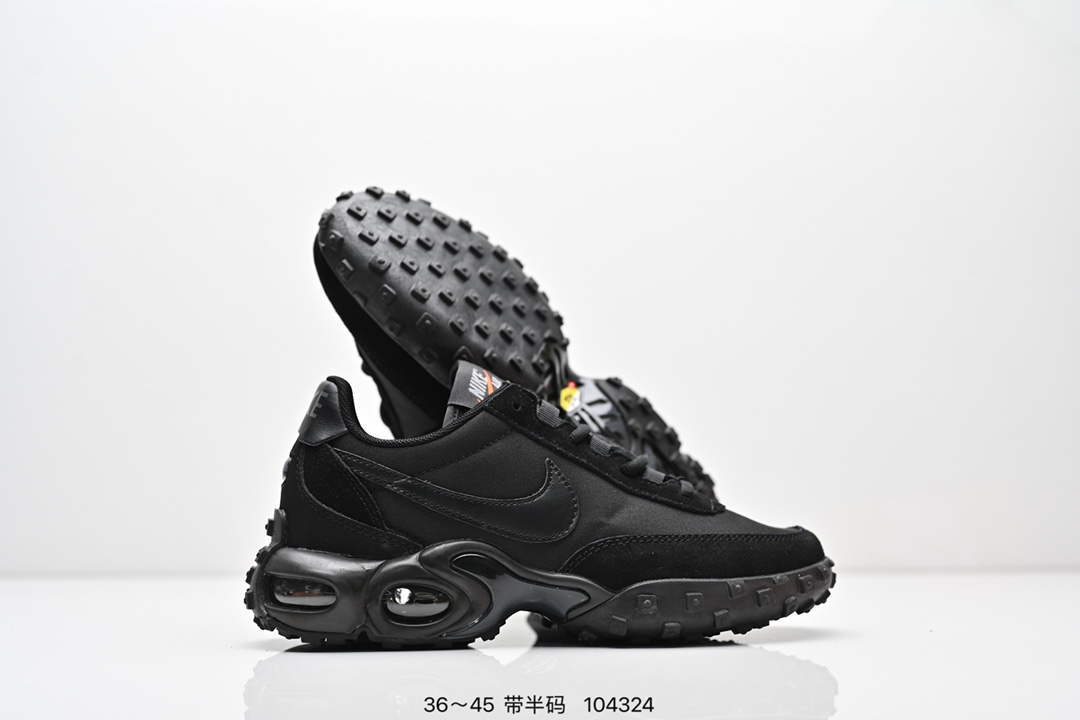 集合图💰160
耐克Nike Air Max Waffle SP”Black and Anthracite“气垫华夫混合系列低帮气垫复古百搭休闲运动慢跑鞋
货号;FV6946-301
尺码:36 36.5 37.5 38 38.5 39 40 40 40.5 41 42 42.5 43 44 45
此款 Air Max Waffle’Black and Anthracite‘根植经典,匠心糅合 Nike 两大革命性鞋款,打造前卫的创新设计。该鞋款沿袭 Air MaxPlus 的经典中底和Tuned Air 缓震配置;轻盈鞋面及华夫格外底则来自 70年代风靡一时的 WaffleTrainer 鞋款。同时,鞋面以煤黑色光泽感织物搭配翻毛皮覆面,呈现复古且有新意的出众外观。
编号:104324