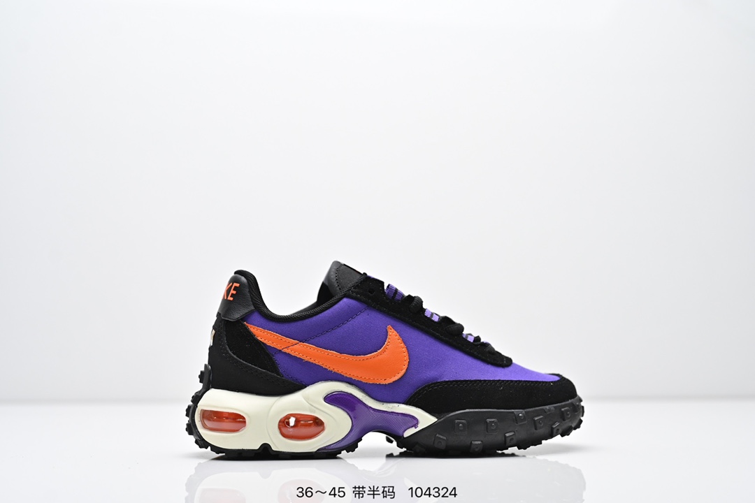 集合图💰160
耐克Nike Air Max Waffle SP”Black and Anthracite“气垫华夫混合系列低帮气垫复古百搭休闲运动慢跑鞋
货号;FV6946-301
尺码:36 36.5 37.5 38 38.5 39 40 40 40.5 41 42 42.5 43 44 45
此款 Air Max Waffle’Black and Anthracite‘根植经典,匠心糅合 Nike 两大革命性鞋款,打造前卫的创新设计。该鞋款沿袭 Air MaxPlus 的经典中底和Tuned Air 缓震配置;轻盈鞋面及华夫格外底则来自 70年代风靡一时的 WaffleTrainer 鞋款。同时,鞋面以煤黑色光泽感织物搭配翻毛皮覆面,呈现复古且有新意的出众外观。
编号:104324
