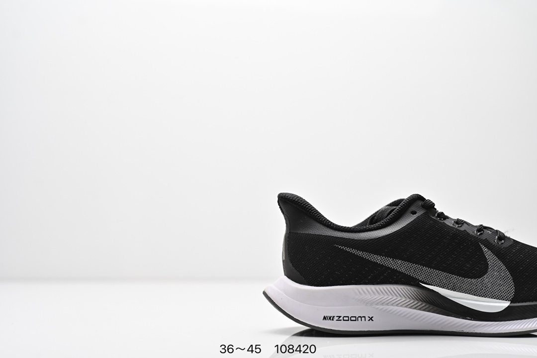 💰140
耐克W NIKE ZOOM PEGASUS 35 TURBO超级飞马涡轮增压马拉松休闲运动慢跑鞋 货号：AJ4114 001

码数：36 37 38 39 40 41 42 43 44 45
编号：108420