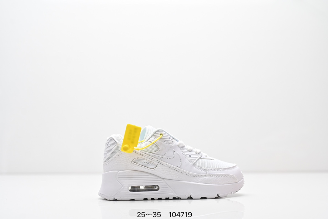 耐克 Nike Air Max 90童鞋后半掌气垫缓震运动鞋时尚男女士跑步鞋 。作为 Nike 休闲型 Air Max 鞋款，Nike Air Max 270 运动鞋为你带来时尚舒适的穿着感受和出众格调。鞋款设计灵感源自 Air Max 经典，搭配大型窗口和新颖配色，彰显 Nike 的出众创新。Max Air 270 缓震配置，缔造非凡舒适的日常穿着体验，织物与合成材质组合鞋面，打造轻盈贴合感和透气感受，泡绵中底，柔软舒适。弹性内衬和靴式设计，打造个性化贴合感，外底搭配橡胶设计，塑就强劲抓地力与出色耐穿性，合成材质与织物组合设计，提拉设计。 货号：AH8050 尺码：25～35-选品中心