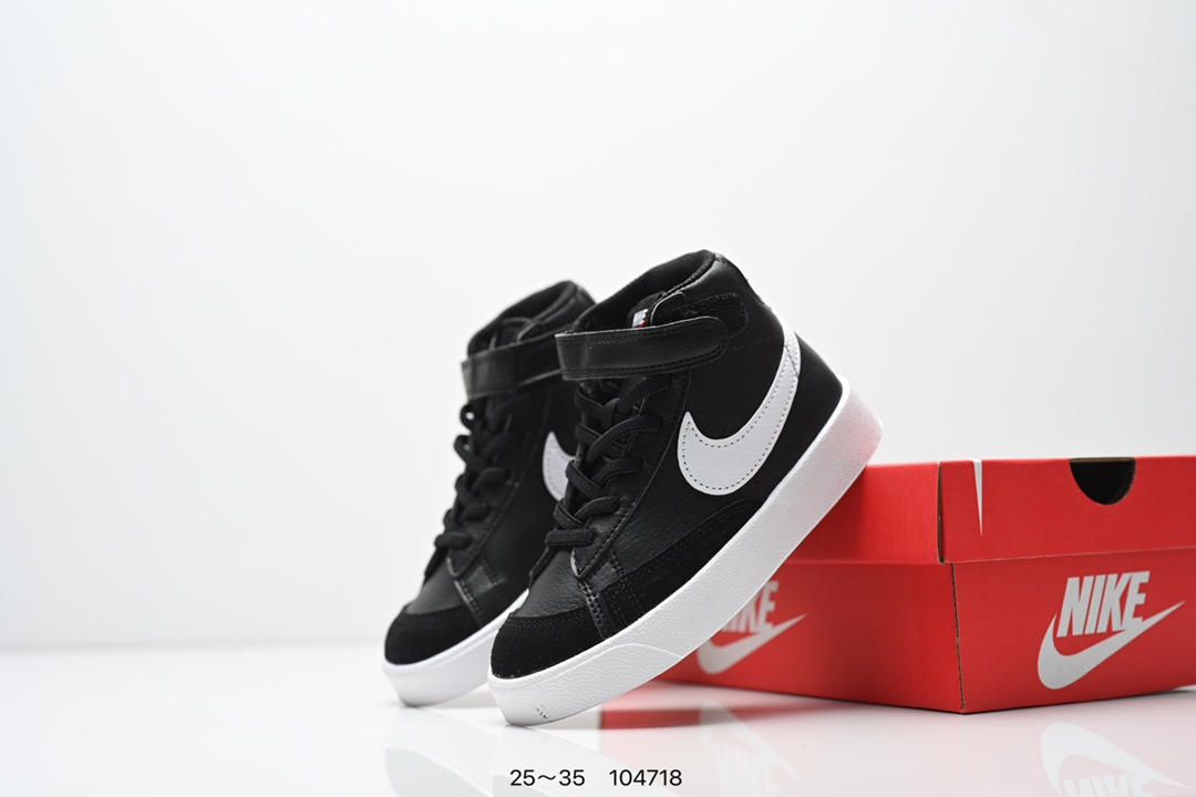 图片[4]-集合 童鞋NK Blazer Low‘77 Jumbo 经典百搭低帮开拓者休闲运动板鞋 真硫化铝楦制作 原厂布料拼接 独家裁片完美鞋型 台湾进口软感荔枝头层皮 原盒真标 正确环保中底✔。 货号：DA4086 100 尺码：看图所示25～35 ID：104718-选品中心