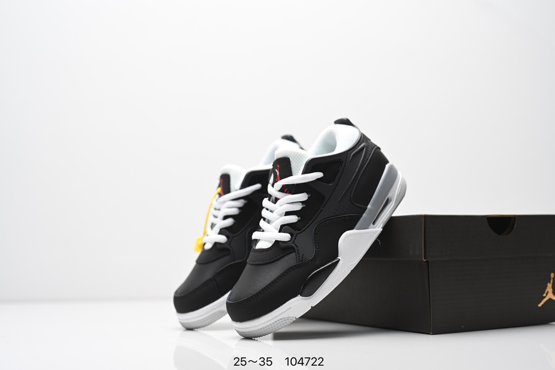 图片[9]-童鞋Air Jordan AJ4 RM 重制版低帮复古篮球鞋 实拍首发 采用了低帮的设计 并保留了众多AJ4的经典元素 鞋身以皮革 麂皮材质拼接打造 AJ4经典的TPU材质延伸至后跟 增强鞋款稳定性 而鞋身侧面的网格设计则被取消 尾部的NIKE AIR标志也得到保留 并同时带有飞人logo 中底部分同样搭载了可视AIR气垫 鞋底采用米白色中底和外底呈现 为整个设计收尾 货号： FQ7940 300CF 尺码：25～35-选品中心