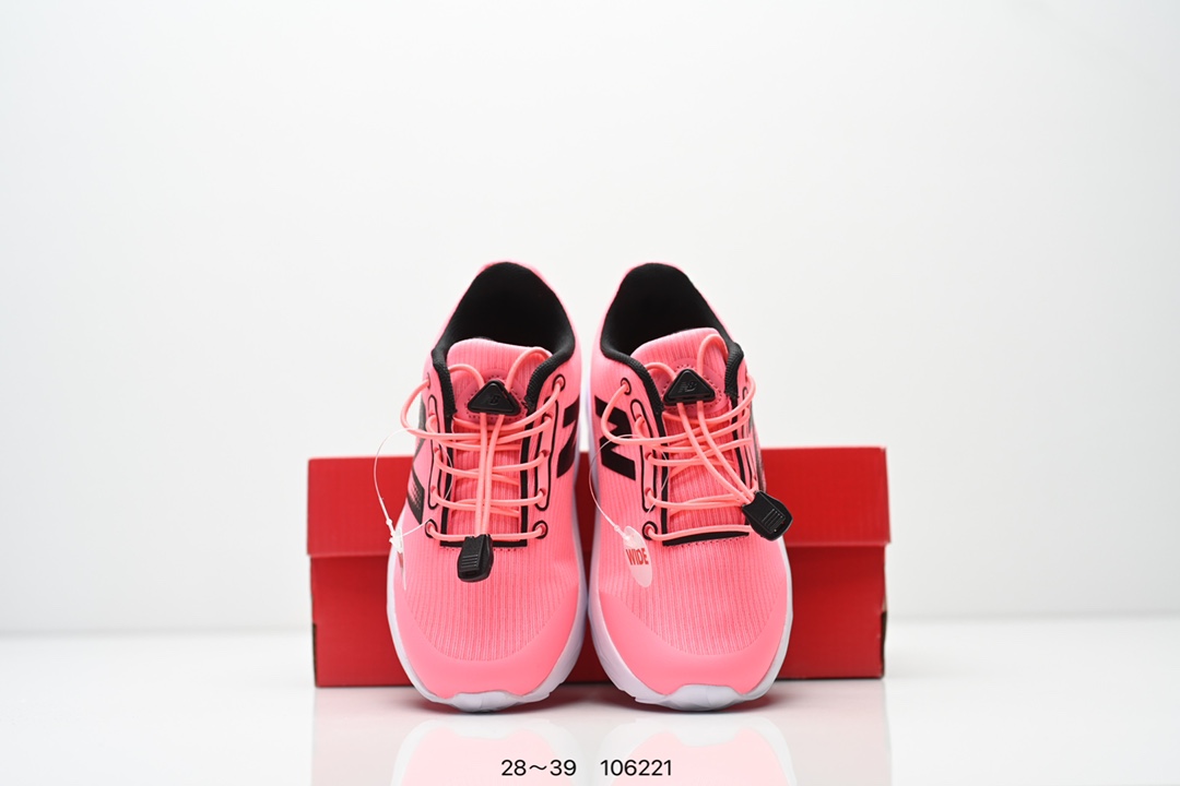 图片[8]-精品童鞋NB New Balance K3205 系列复古休闲运动慢跑鞋休闲小童鞋！原鞋打版 细节完美 采用尼龙及猪巴革麂皮物料拼接构成#中底高弹PU材质及满丁防滑橡胶外底❗上世纪 70 年代的意大利街头风格❗NB新百伦 全新 New 以更纯粹的复古风格设计打造的全新造型。侧身还以解构26设计，将 N 字标志以做旧压花样式呈现，样式别具新意。而麂皮、冲孔皮革的塑造，则呈现出高级怀旧气质，也让鞋款在奢华时装风格与运动氛围之间达到了平衡 尺码：28–39AJP TAF-选品中心
