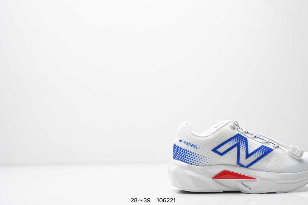 图片[2]-精品童鞋NB New Balance K3205 系列复古休闲运动慢跑鞋休闲小童鞋！原鞋打版 细节完美 采用尼龙及猪巴革麂皮物料拼接构成#中底高弹PU材质及满丁防滑橡胶外底❗上世纪 70 年代的意大利街头风格❗NB新百伦 全新 New 以更纯粹的复古风格设计打造的全新造型。侧身还以解构26设计，将 N 字标志以做旧压花样式呈现，样式别具新意。而麂皮、冲孔皮革的塑造，则呈现出高级怀旧气质，也让鞋款在奢华时装风格与运动氛围之间达到了平衡 尺码：28–39AJP TAF-选品中心