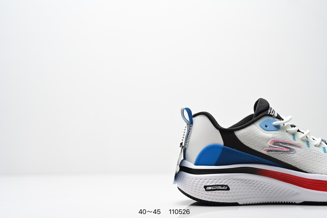 💰170
【新款🔥】Skechers/斯凯奇 男士运动跑步鞋 老爹鞋 Stamina 网面透气 轻便防滑 减震舒适 耐磨 复古 时尚 拼接 休闲 厚底增高运动鞋舒适百搭不累脚！采用记忆泡沫技术，为双脚提供良好的缓震和支撑，适应不同脚型，提升穿着舒适度。采用透气材料，保持脚部干爽，避免汗湿。鞋底设计防滑耐磨，适合多种地面，增强稳定性。高回弹鞋垫，增强能量反馈，提升运动表现。鞋身轻盈，减少行走和运动时的负担，让双脚更加轻松自如。涵盖休闲、运动、时尚等多种风格，适合不同场合和需求。
货号：220851/WMLT
尺码:  40-45
编码:  110526
