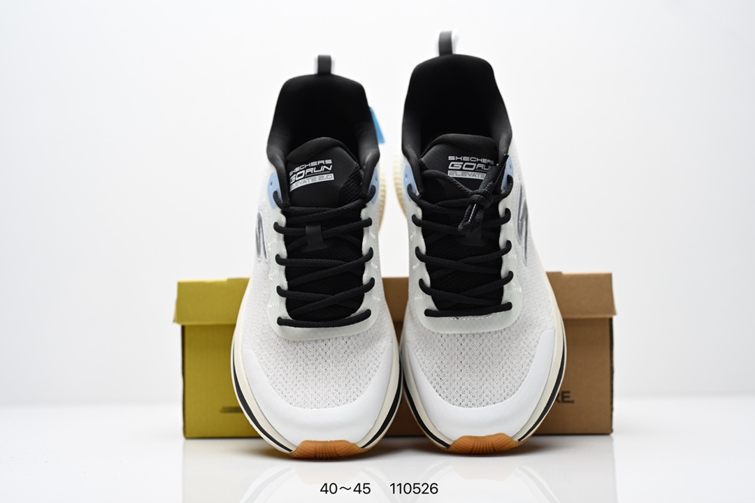 💰170
【新款🔥】Skechers/斯凯奇 男士运动跑步鞋 老爹鞋 Stamina 网面透气 轻便防滑 减震舒适 耐磨 复古 时尚 拼接 休闲 厚底增高运动鞋舒适百搭不累脚！采用记忆泡沫技术，为双脚提供良好的缓震和支撑，适应不同脚型，提升穿着舒适度。采用透气材料，保持脚部干爽，避免汗湿。鞋底设计防滑耐磨，适合多种地面，增强稳定性。高回弹鞋垫，增强能量反馈，提升运动表现。鞋身轻盈，减少行走和运动时的负担，让双脚更加轻松自如。涵盖休闲、运动、时尚等多种风格，适合不同场合和需求。
货号：220851/WMLT
尺码:  40-45
编码:  110526
