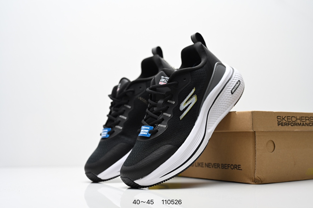 集合💰170
【新款🔥】Skechers/斯凯奇 男士运动跑步鞋 老爹鞋 Stamina 网面透气 轻便防滑 减震舒适 耐磨 复古 时尚 拼接 休闲 厚底增高运动鞋舒适百搭不累脚！采用记忆泡沫技术，为双脚提供良好的缓震和支撑，适应不同脚型，提升穿着舒适度。采用透气材料，保持脚部干爽，避免汗湿。鞋底设计防滑耐磨，适合多种地面，增强稳定性。高回弹鞋垫，增强能量反馈，提升运动表现。鞋身轻盈，减少行走和运动时的负担，让双脚更加轻松自如。涵盖休闲、运动、时尚等多种风格，适合不同场合和需求。
货号：220851/WMLT
尺码:  40-45
编码:  110526
