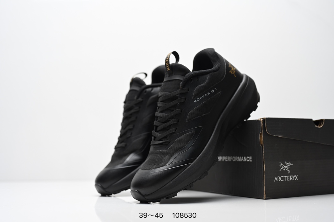 集合💰190
K L始祖鸟norvanld3gore-tex 覆盖防水男子越野跑鞋 官方同步上架适合技术路线单日徒步穿着 aeriosflgtx鞋受到长途野外跑步鞋的启发 适合在变化的地形上进行快速轻快的徒步旅行穿着,舒适而有支撑性,使您充满信心。该设计与脚部融为一体,可最大限度地减少摩擦,gore-tex保护膜可防水,采用gore隐形适体(invisiblefit)技术,更轻薄舒适。敏捷、稳定和技术路线上的自信源于vibram® megagrip外底、压缩eva内底以及一体的tpu。重量约:275g技术特点防水透气轻量耐磨鞋子鞋外底结构vibram®megagripM橡胶化合材料耐用柔软鞋子结构tpu鞋头可防磨损压缩eva泡沫内底以及一体的tpu铁芯提高了灵活性和稳定性,使您充满信心鞋子衬垫结构4mm厚ortholiteM3d模制插片材料gore-tex薄膜tpu高耐磨保护膜cordura®网眼布ZL
尺码:39~45
ID:108530