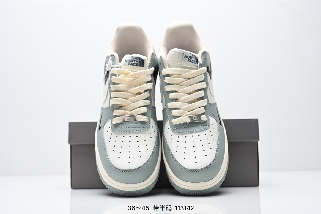 💰250
Nike Air Force 1 Low 07
原楦头原纸板 打造纯正低帮空军版型
专注外贸渠道 全掌内置蜂窝气垫 
原盒配件 原厂中底钢印、拉帮完美 
官方货号:ZH0316-016
Size:36 36.5 37.5 38 38.5 39 40 40.5 41 42 42.5 43 44 45
ID:113142
