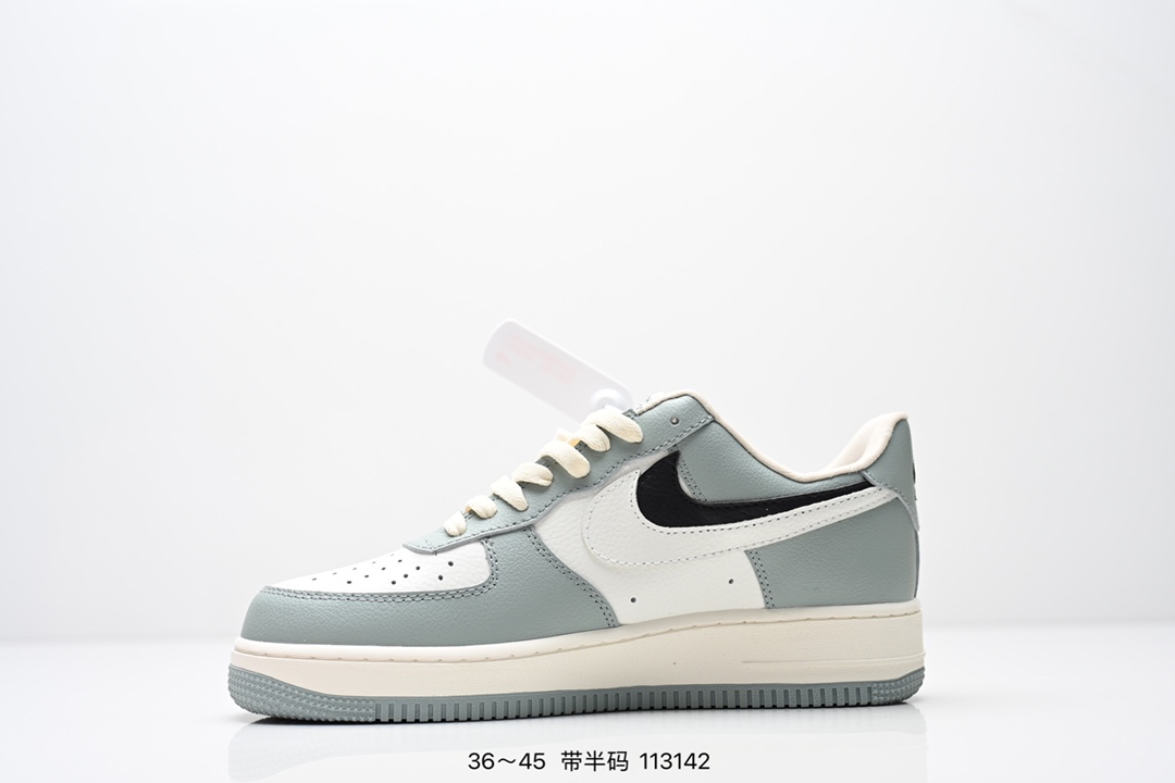 💰250
Nike Air Force 1 Low 07
原楦头原纸板 打造纯正低帮空军版型
专注外贸渠道 全掌内置蜂窝气垫 
原盒配件 原厂中底钢印、拉帮完美 
官方货号:ZH0316-016
Size:36 36.5 37.5 38 38.5 39 40 40.5 41 42 42.5 43 44 45
ID:113142