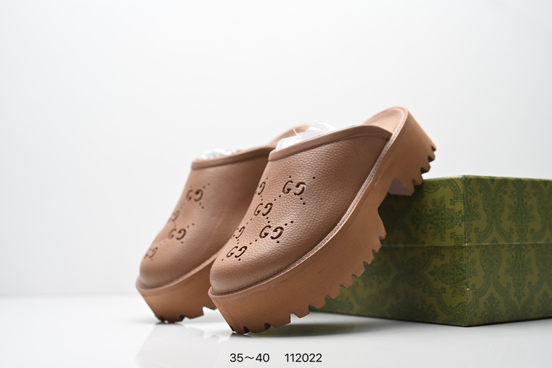 💰150
❗️经典意大利时装奢饰品牌·古驰GUCCI Elea Logo Slip On Sandal 埃利亚系列夏穆勒风季沙滩涉水百搭潮流休闲运动洞洞包头露跟拖鞋式凉鞋663577 JFB00 9022

码数：35 36 37 38 39 40
编号：112022