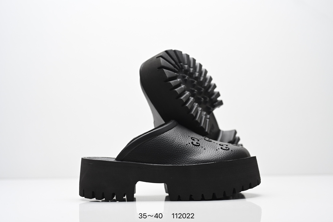 集合💰150
❗️经典意大利时装奢饰品牌·古驰GUCCI Elea Logo Slip On Sandal 埃利亚系列夏穆勒风季沙滩涉水百搭潮流休闲运动洞洞包头露跟拖鞋式凉鞋663577 JFB00 9022

码数：35 36 37 38 39 40
编号：112022