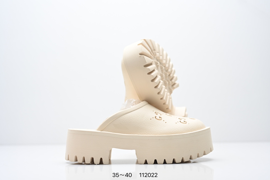 集合💰150
❗️经典意大利时装奢饰品牌·古驰GUCCI Elea Logo Slip On Sandal 埃利亚系列夏穆勒风季沙滩涉水百搭潮流休闲运动洞洞包头露跟拖鞋式凉鞋663577 JFB00 9022

码数：35 36 37 38 39 40
编号：112022